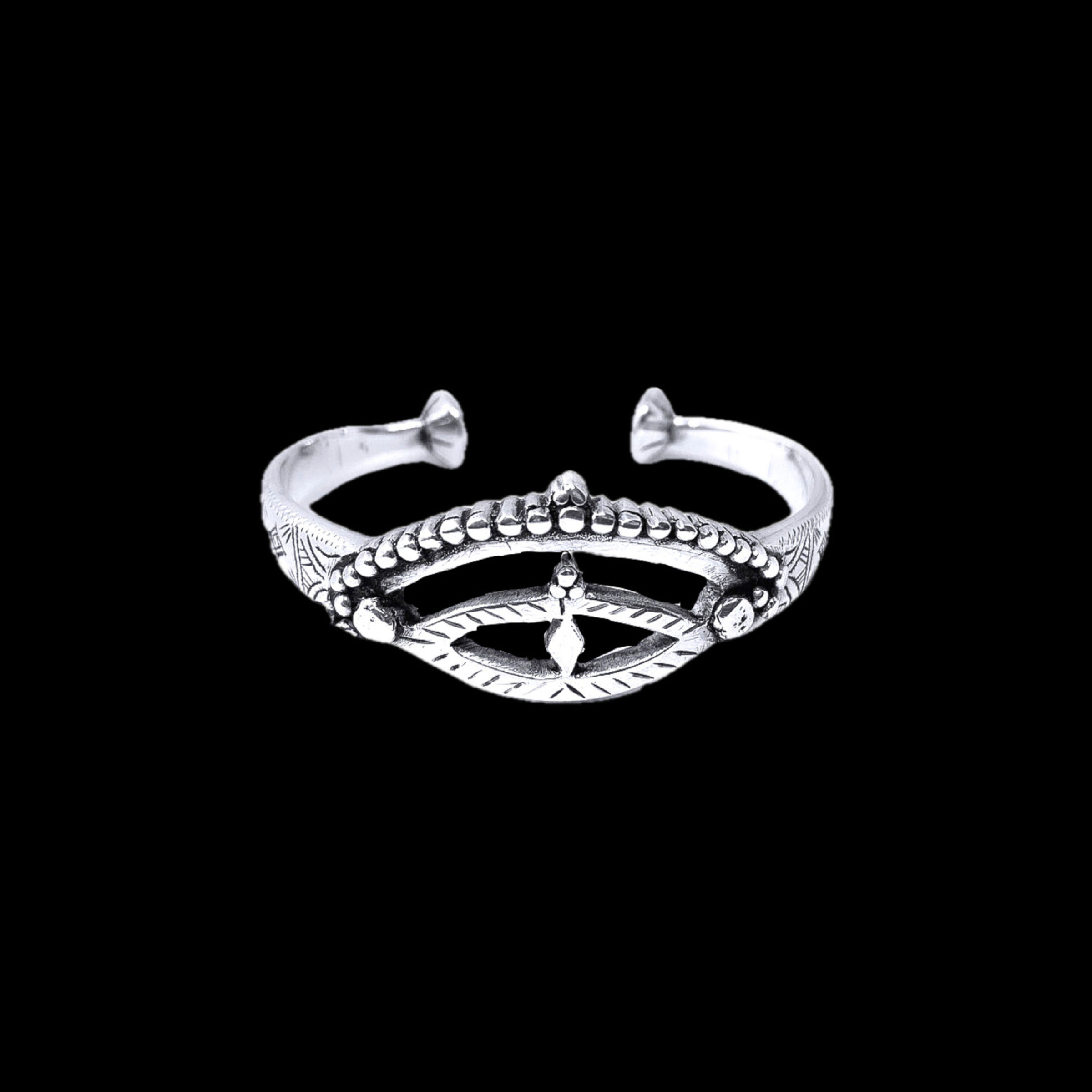 EYE OF THE DESERT BANGLE - 925 Silver