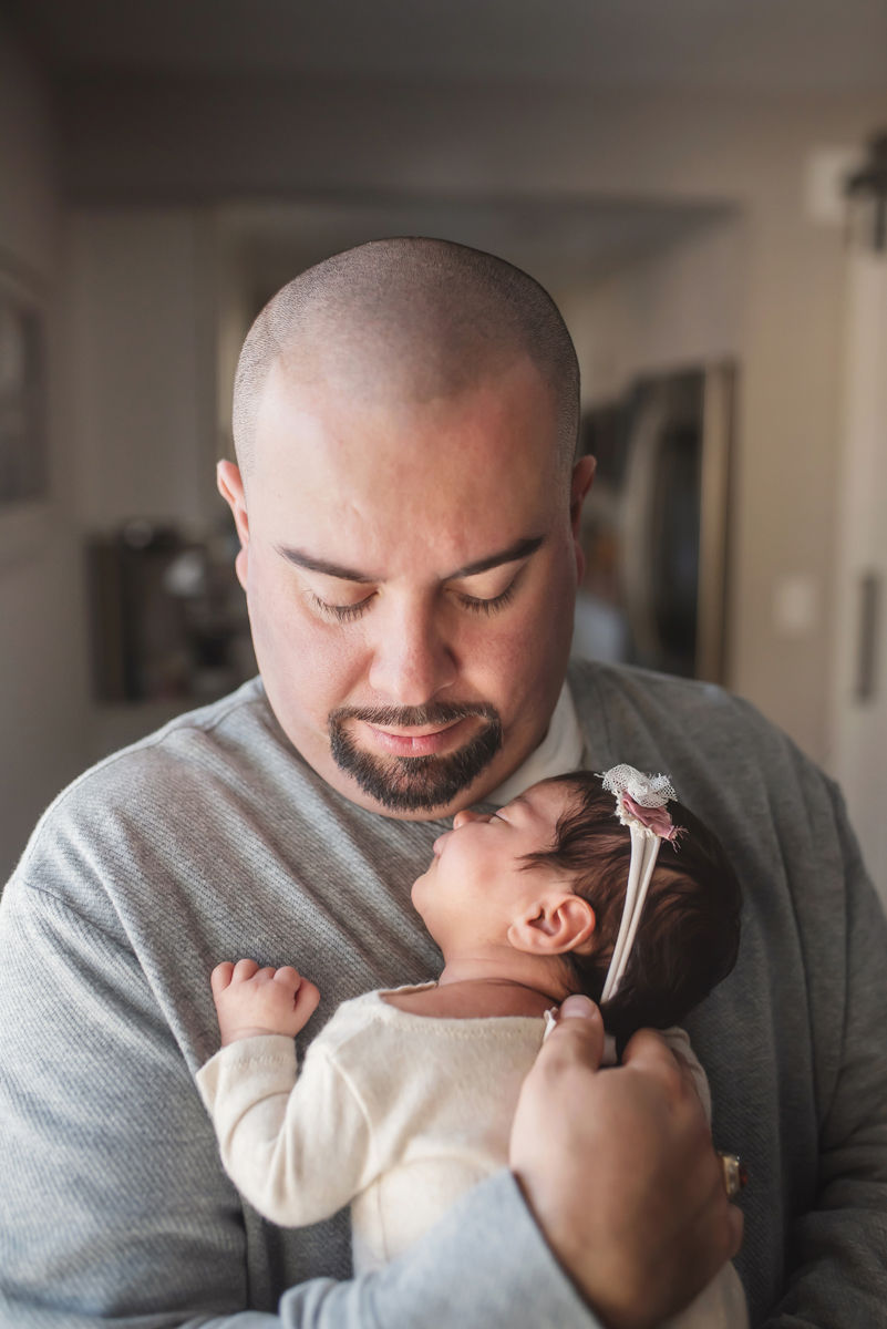In home newborn session in Sacramento California by Newborn Photographer Kristina Martin