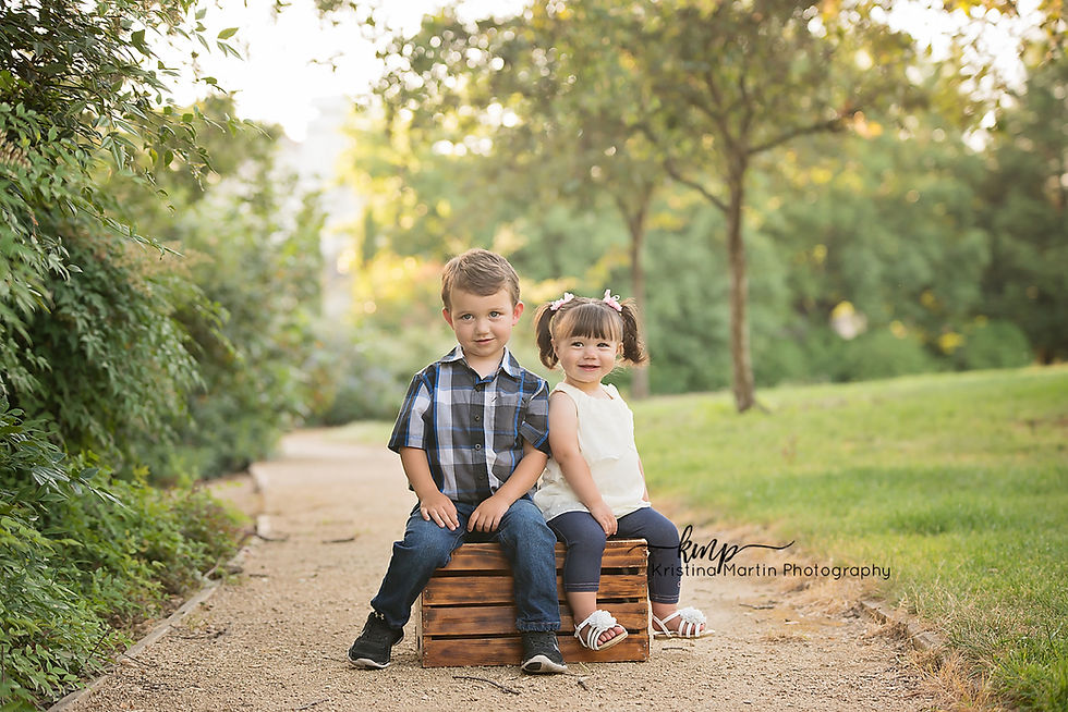 Outdoor photographer, photographer, sacramento photographer, lifestyle photographer, family photographer, newborn photographer, maternity photographer, event photographer, business headshots, roseville photographer