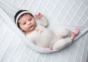 Newborn baby session by Sacramento's best portrait photographer.