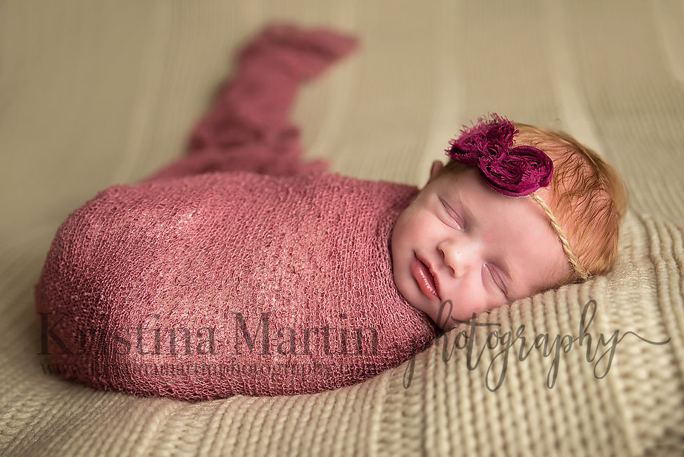 Newborn photo session in Sacramento by Newborn Photographer Kristina Martin