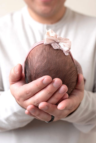 Best Sacramento newborn photographer, Kristina Martin, offering maternity and newborn packages.