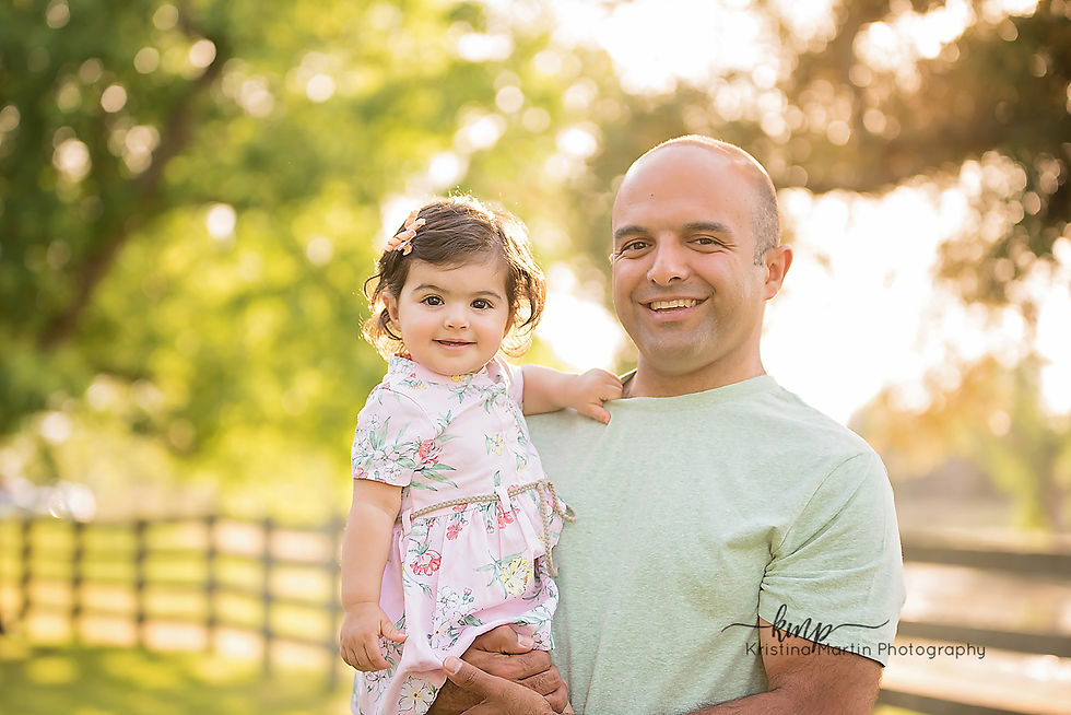 Outdoor photographer, photographer, sacramento photographer, lifestyle photographer, family photographer, newborn photographer, maternity photographer, event photographer, business headshots, roseville photographer