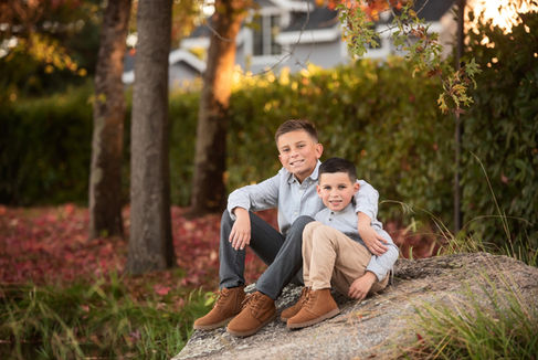 Best Sacramento family photographer, Kristina Martin, offering family photo sessions at the local lavender farm.