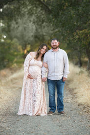 Beautiful maternity session at Gibson Ranch in Sacramento, taken by the best Sacramento maternity photographer
