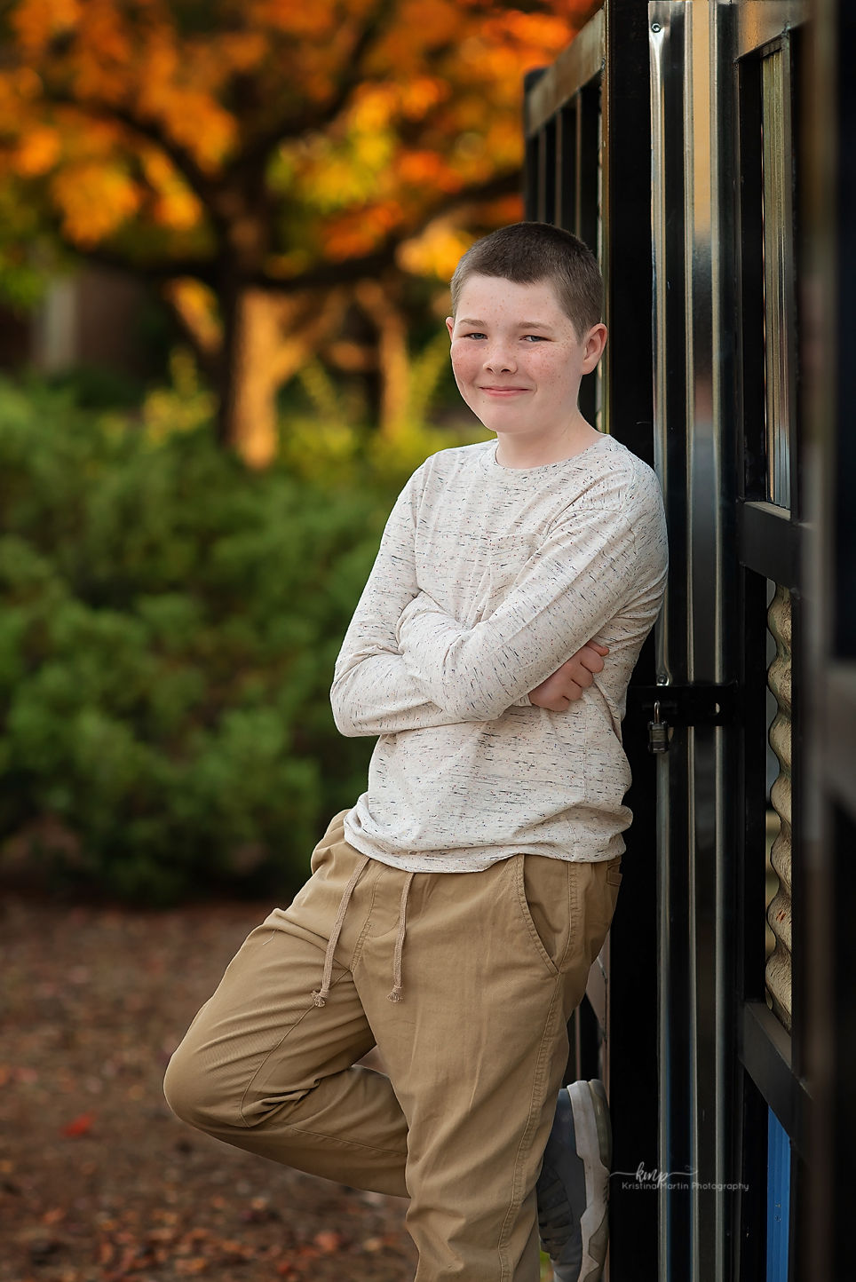 A Rocklin Ca family session in fall with mom and her kids. I also serve Sacramento, Roseville, El DOrado Hills, Auburn, Placerville, and surrounding areas. Winner of the best photographer in Sacramento and published.