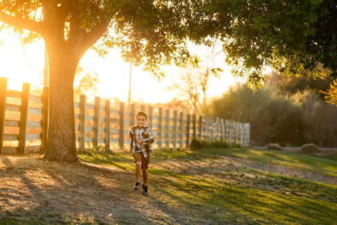 Family posing and outfit ideas for blended family photo session by best Sacramento family photographer
