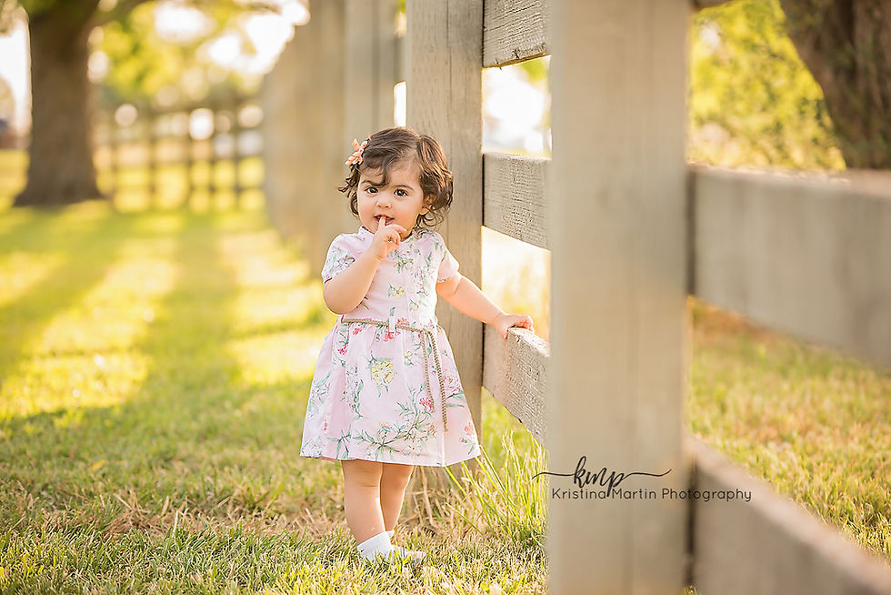 Outdoor photographer, photographer, sacramento photographer, lifestyle photographer, family photographer, newborn photographer, maternity photographer, event photographer, business headshots, roseville photographer