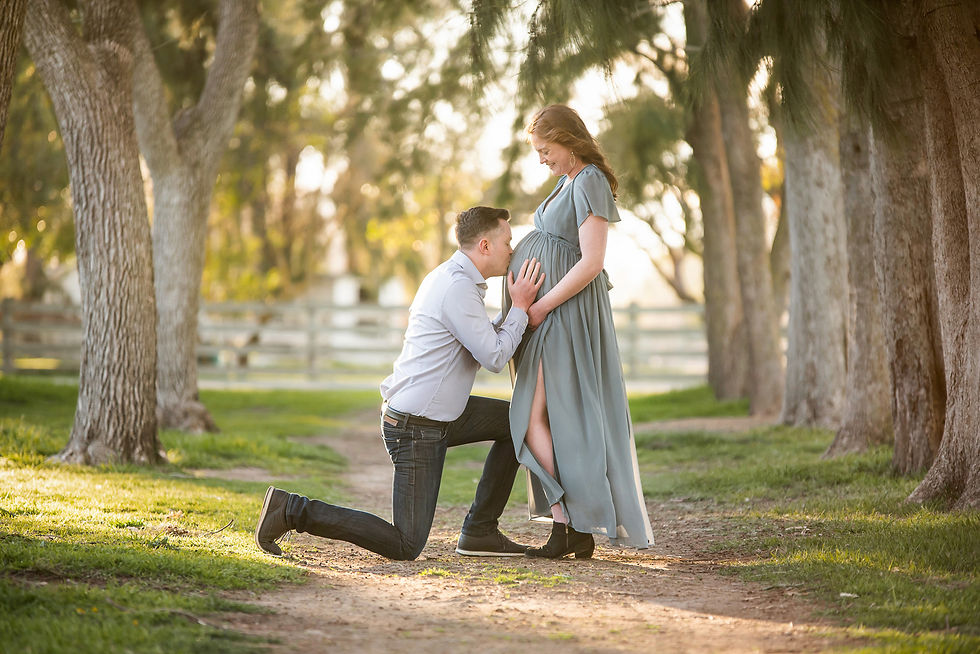 Maternity photoshoot at Gibson Ranch in Sacramento California
