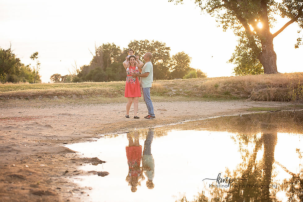 Outdoor photographer, photographer, sacramento photographer, lifestyle photographer, family photographer, newborn photographer, maternity photographer, event photographer, business headshots, roseville photographer