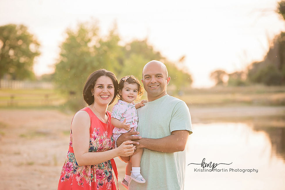 Outdoor photographer, photographer, sacramento photographer, lifestyle photographer, family photographer, newborn photographer, maternity photographer, event photographer, business headshots, roseville photographer