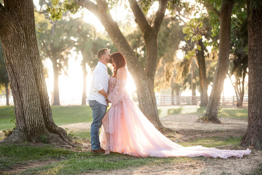 Maternity session at Gibson Ranch by Sacramento Best Portrait Photographer Kristina Martin Photography.