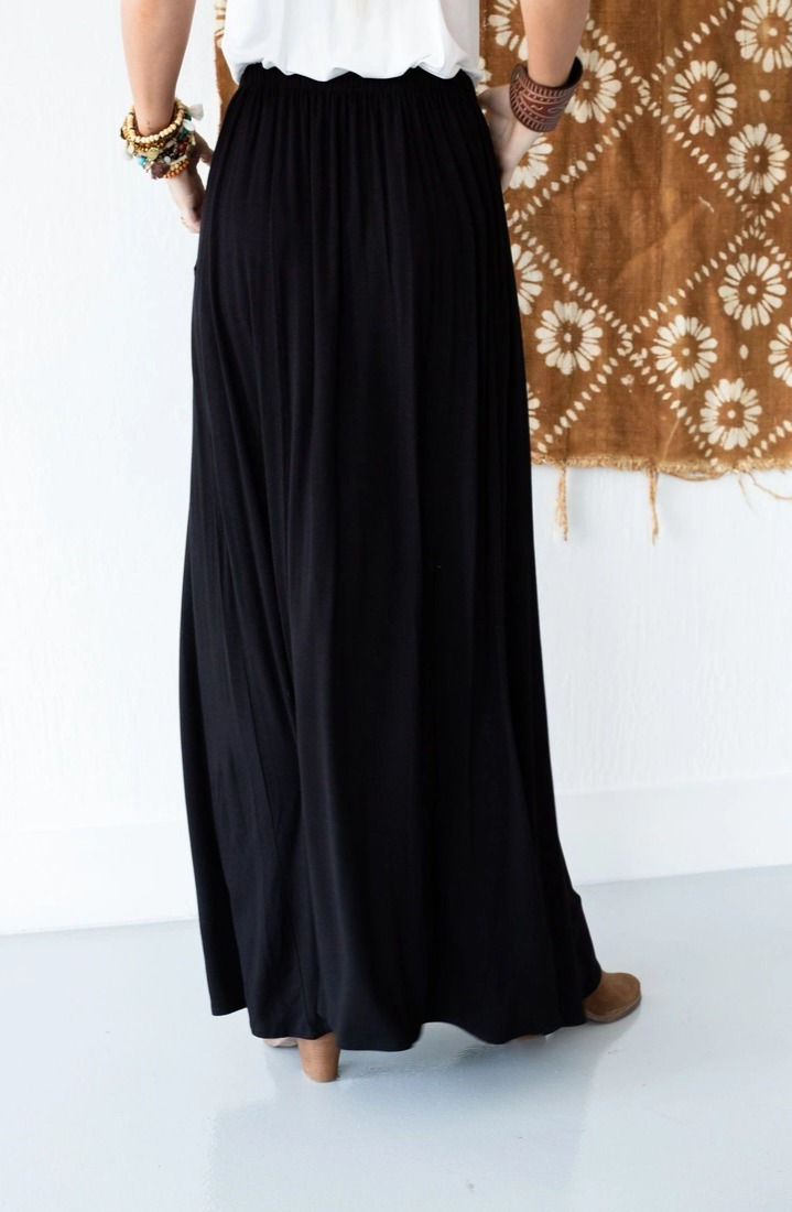 Thumbnail: Pocketed Maxi Skirt - Black