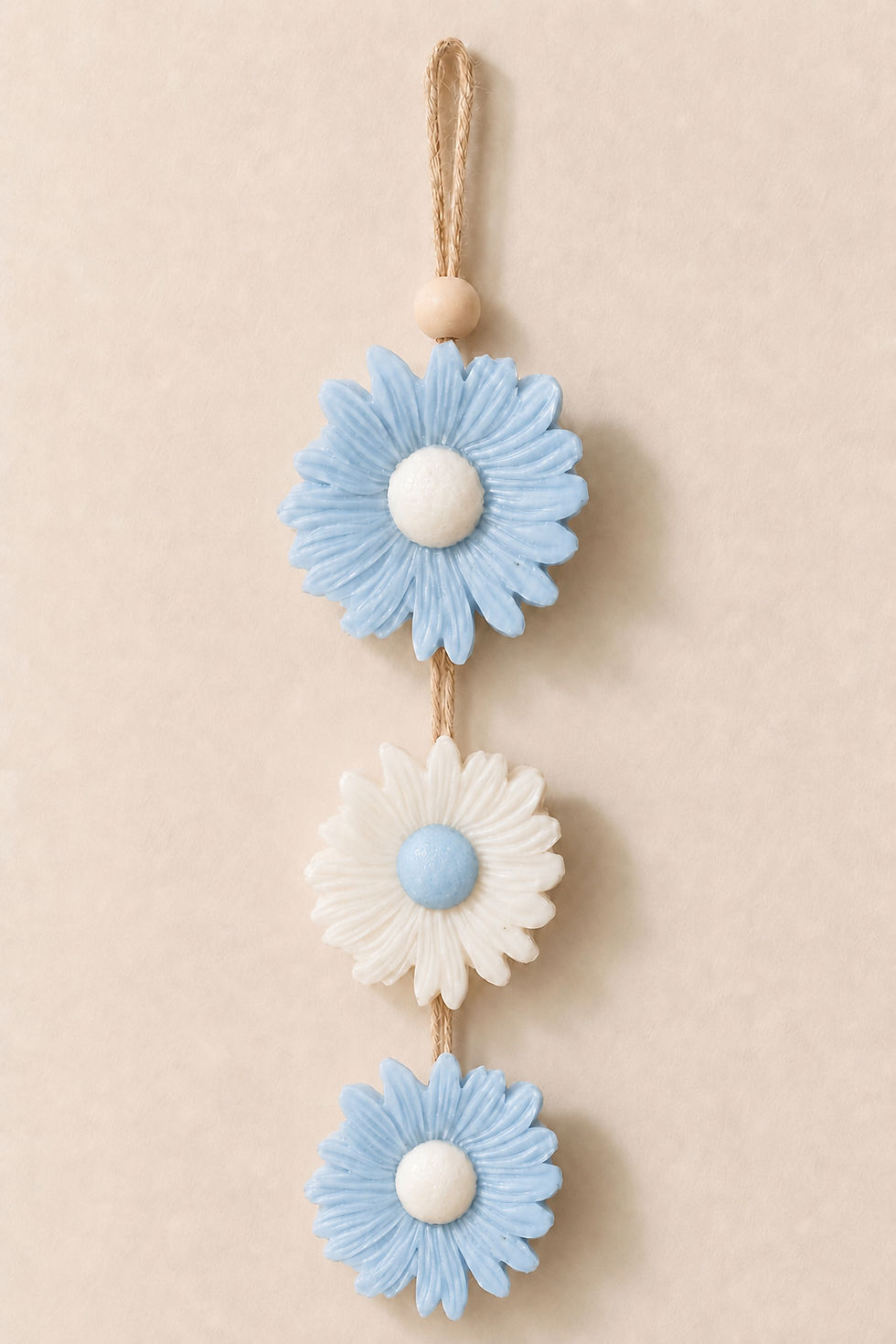 Miniature : Pendentif parfumé « Trio de Douceur » – Trois fleurs