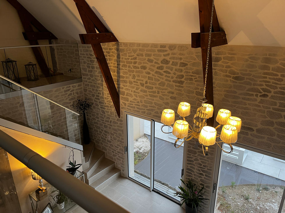 Enduit imitation pierre intérieur séjour cathédrale