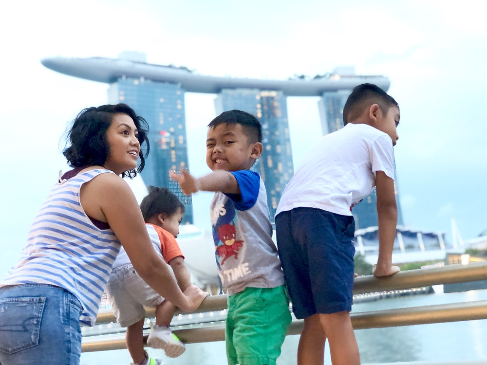 family with small kids moving to singapore @ the marina bay sands merlon park // sunnyinjune.com