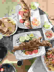 poolside eats: catch of the day - unico 20 87 // sunnyinjune.com