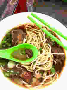 braised pork short rib noodles // sunnyinjune.com