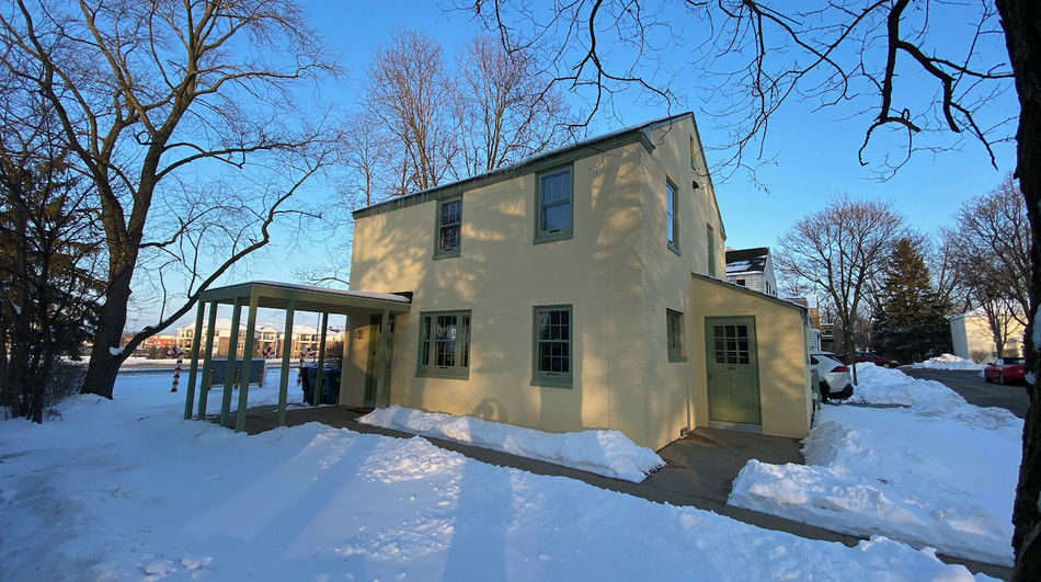 Donate Today! Apple Court Original GHS