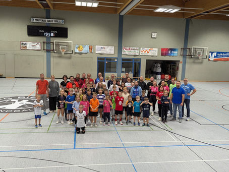 Eltern-Kind-Turnier und Herbstcamp