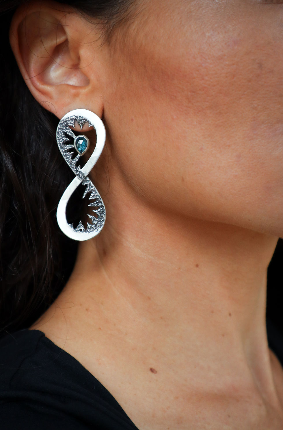 Thumbnail: Undercover / Green or Teal Kyanite Swivel Extend Earrings