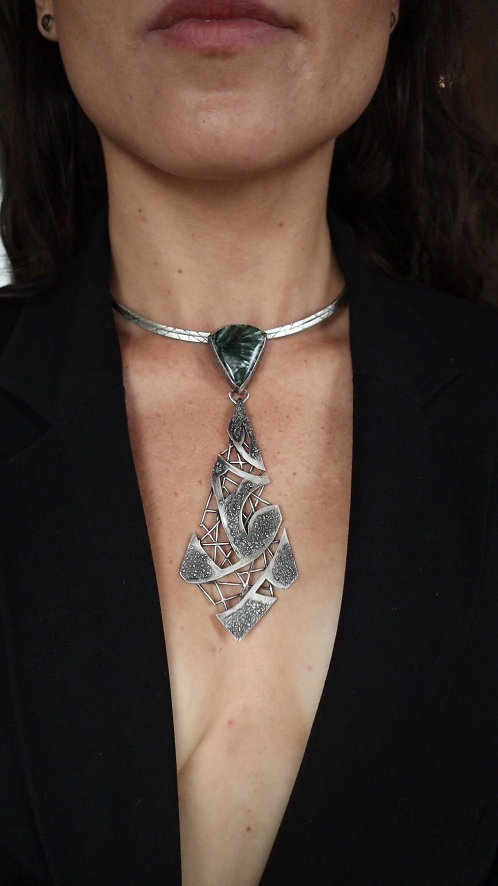 Thumbnail: Silver Tie Affair / Seraphinite & Sterling Silver Drop Collar Necklace