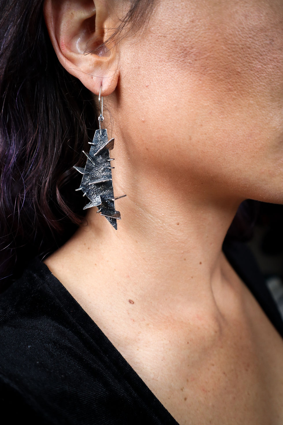 Thumbnail: Backstabber Earrings / Sterling & Fine Silver 