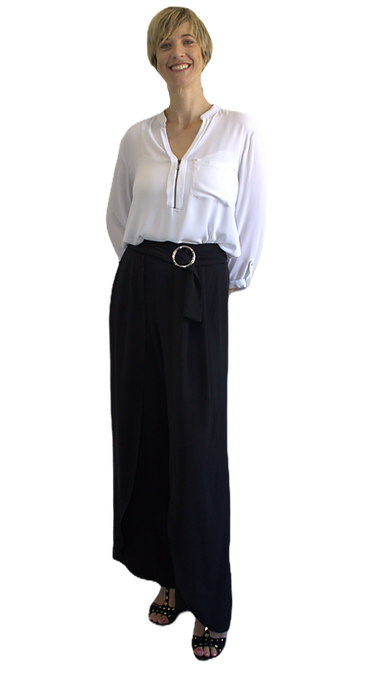 Tara full length_edited.png