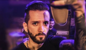 Eugent Bushpepa wins Festivali i Kenges with 'Mall'