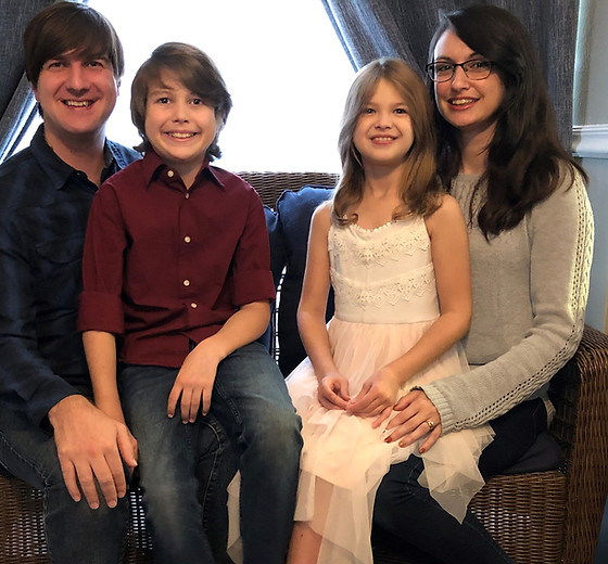 Dvorak Family 2022.jpg