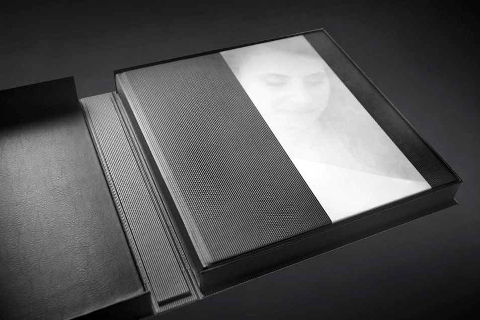 Custom wedding book_Artisan.jpg
