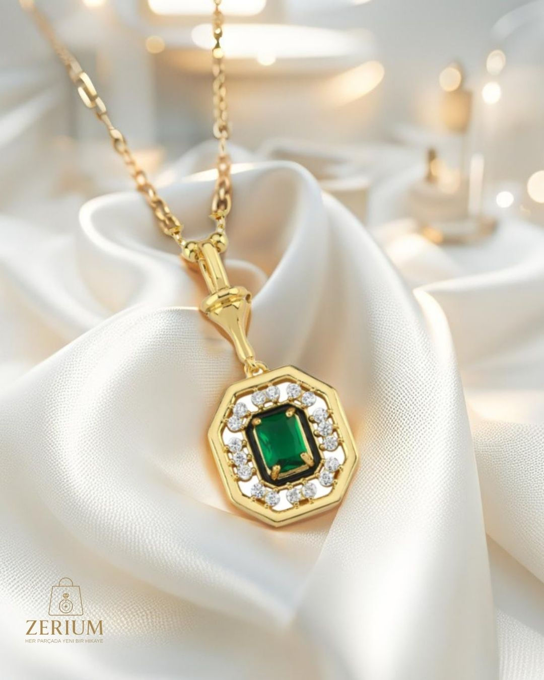 Leyla Taylan / Serenay Sarıkaya Kolyesi