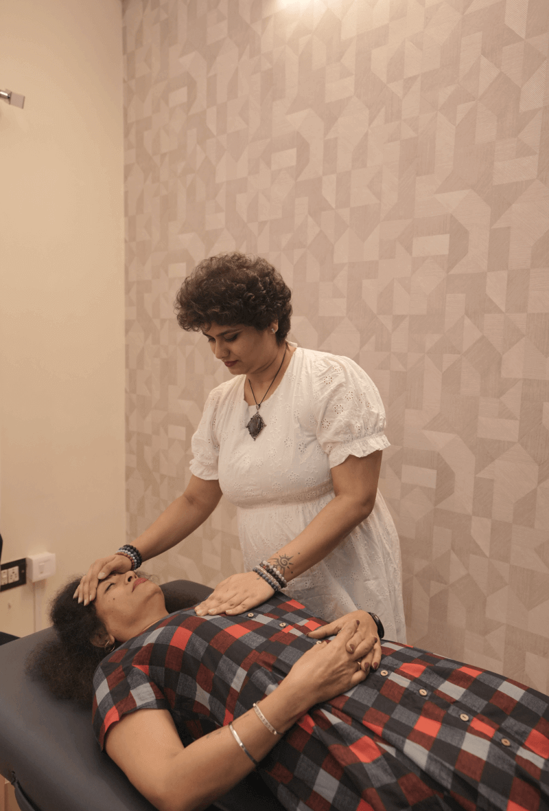 Reiki healing session with practitioner