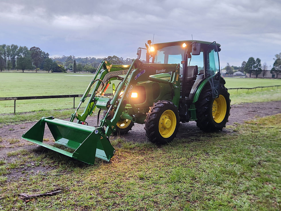 John Deere 5820 Premium 90Hp 4WD Cab Loader Tractor 4in1 Bucket * Service History *