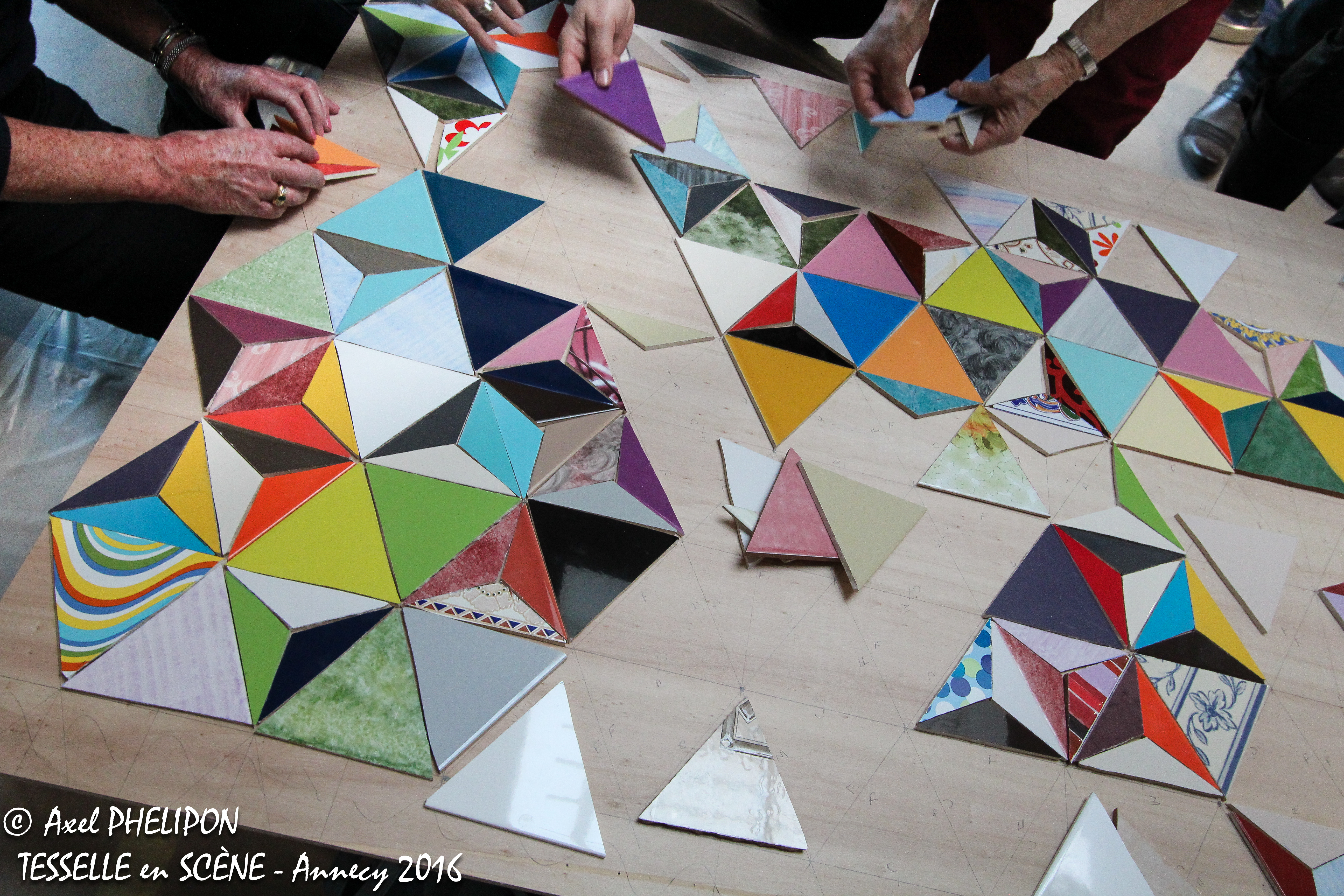 Fresque collective "Tous Unis"