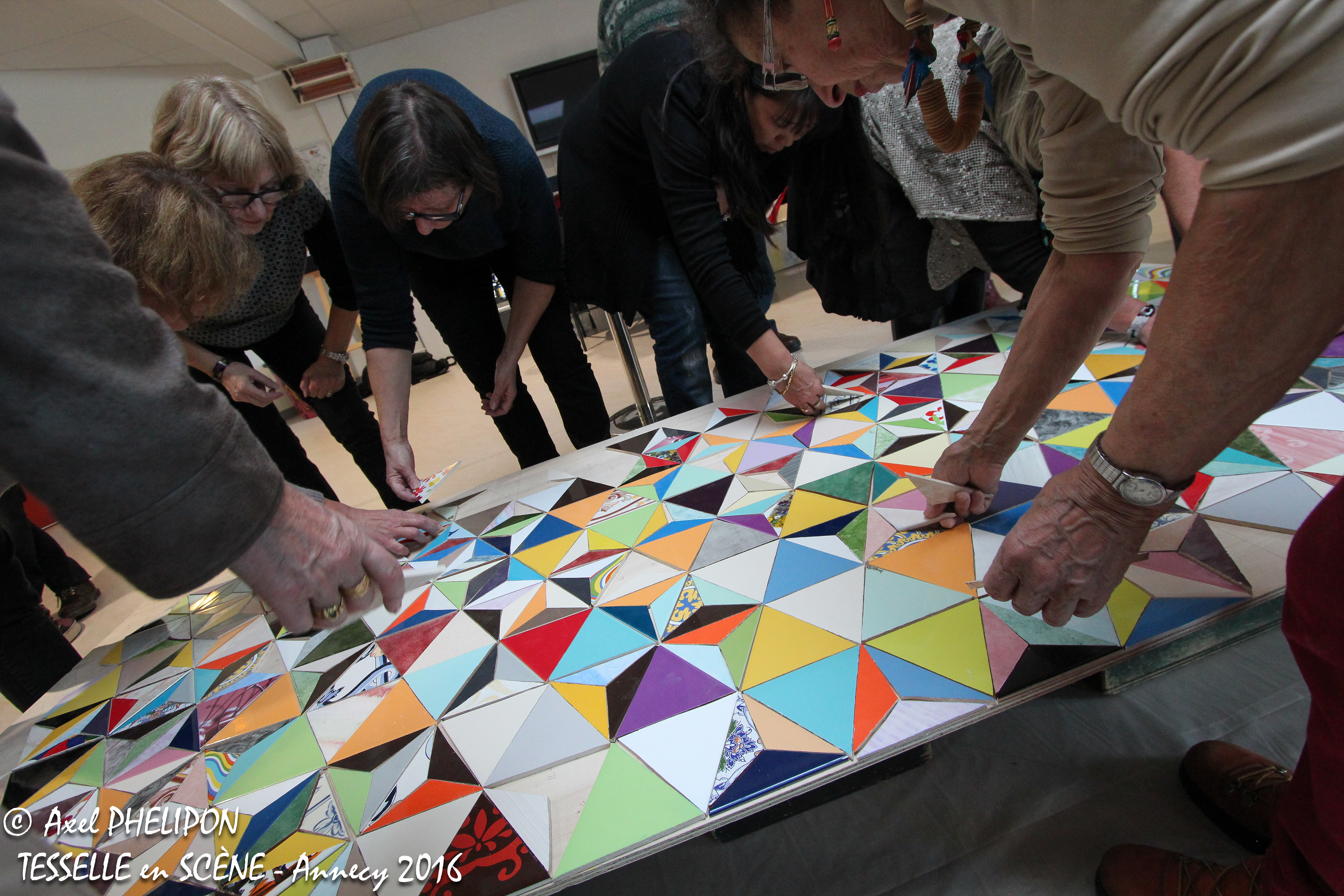 Fresque collective "Tous Unis"