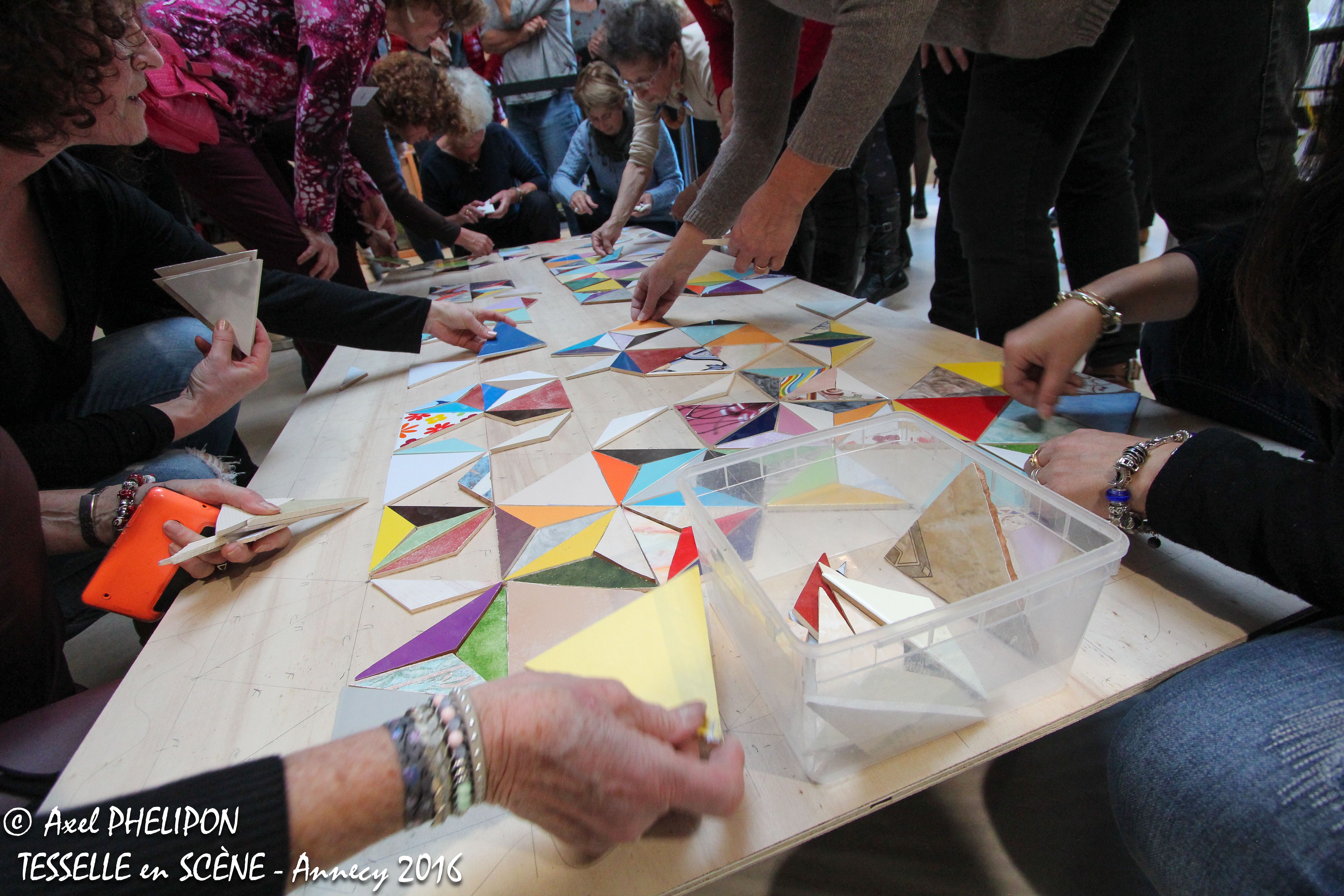 Fresque collective "Tous Unis"