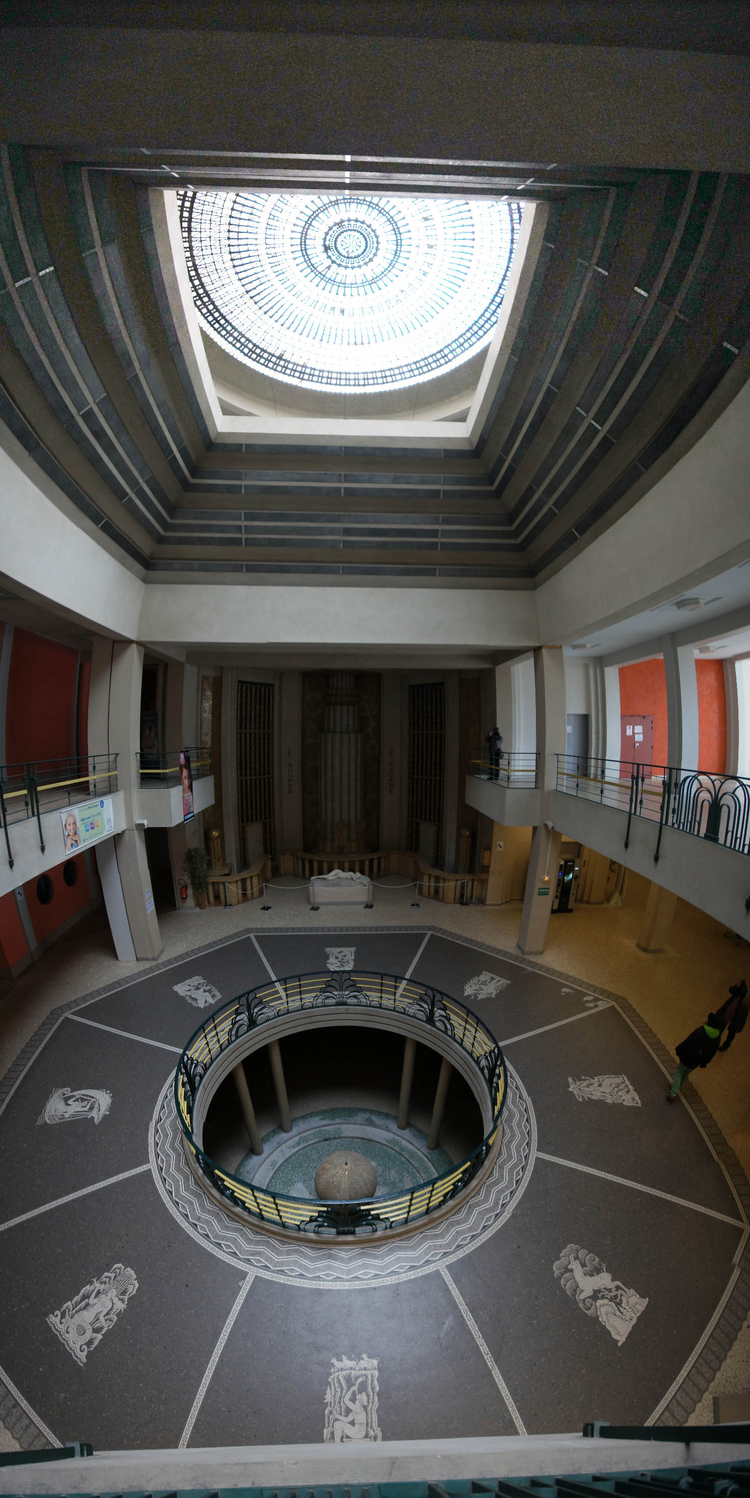 Visite d'Aix les Bains, les Thermes