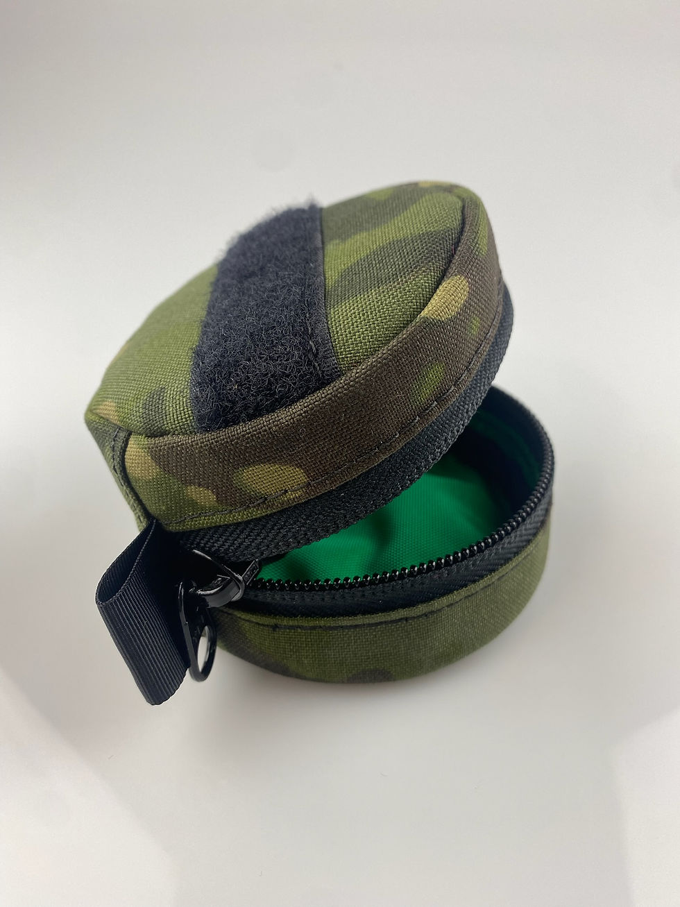 Thumbnail: The Capsule Pouch
