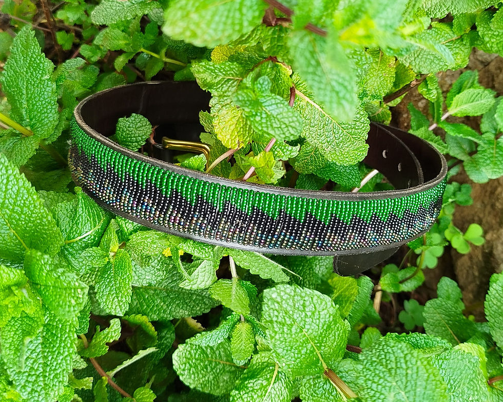 Miniaturbild: Green Beaded Leather Belt