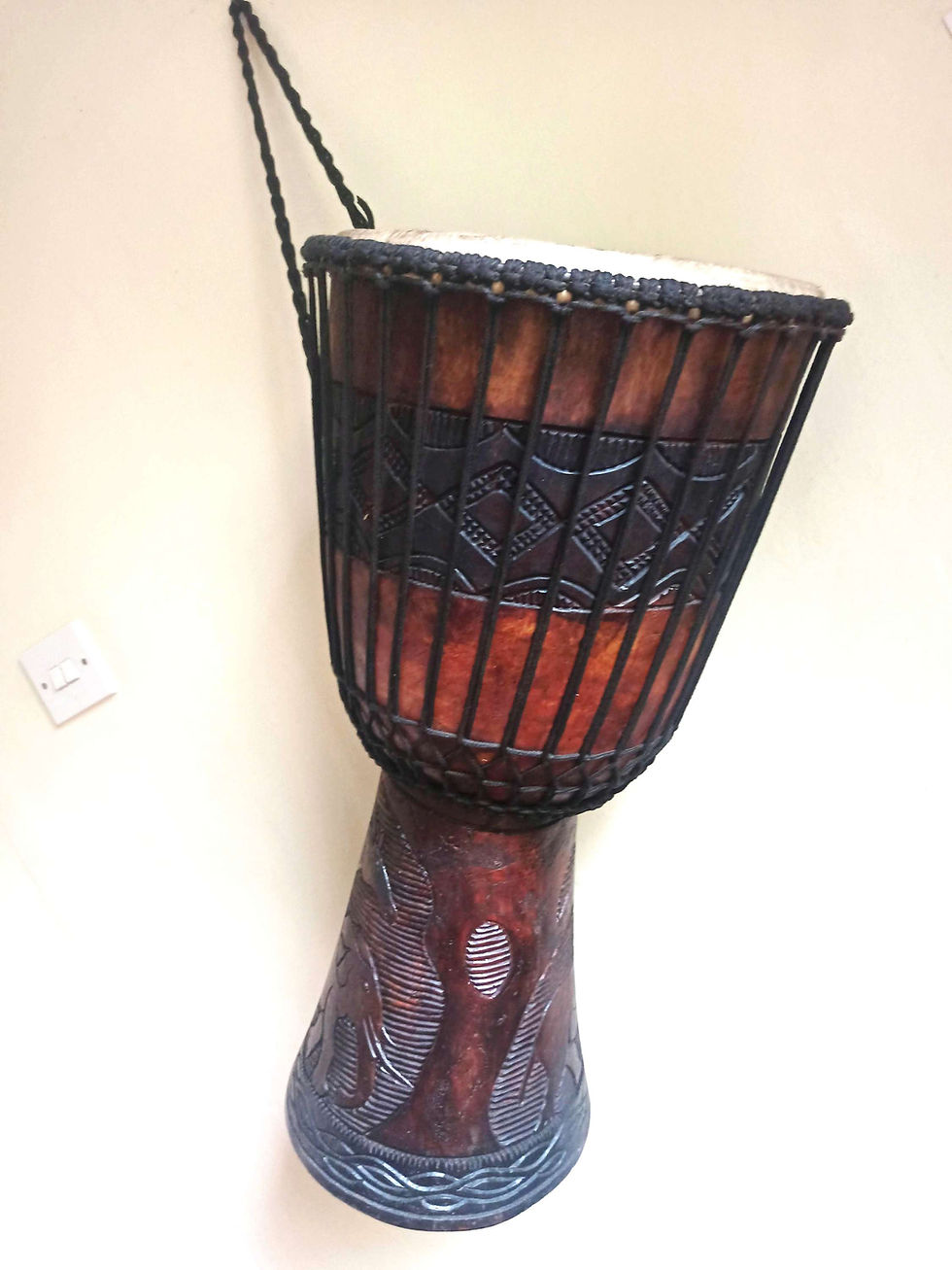 Miniatyrbilde: hand carved drum