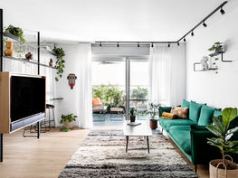 עיצוב דירת קבלן: הפתרון שלנו לקירות טלוויזיה אווריריים