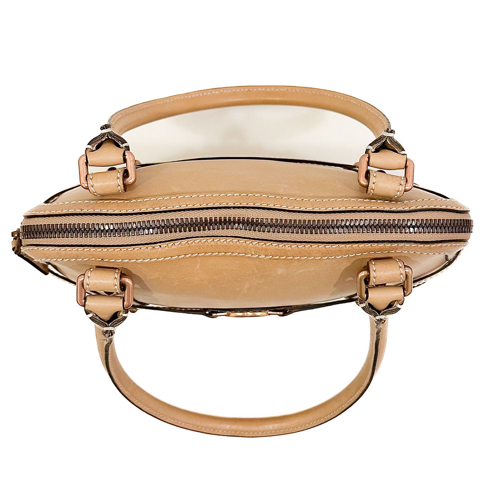 Thumbnail: Tan Gucci Leather Bag