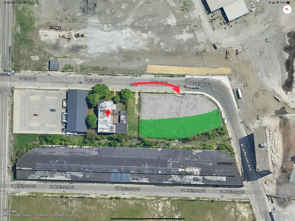 S Clark St 174