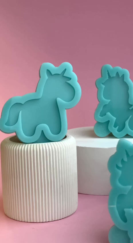 Thumbnail: Set of 4 molds "Little Unicorn brooches" B05, B06, B07 and B08.
