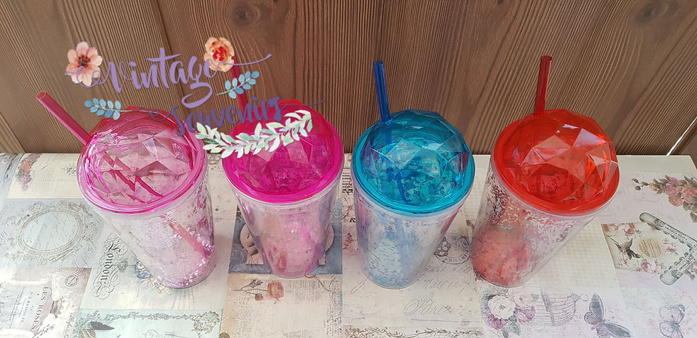 Miniatura: 48PZAS CAJA VASO CON POPOTE TAPA DIAMANTE CON CONFETTI