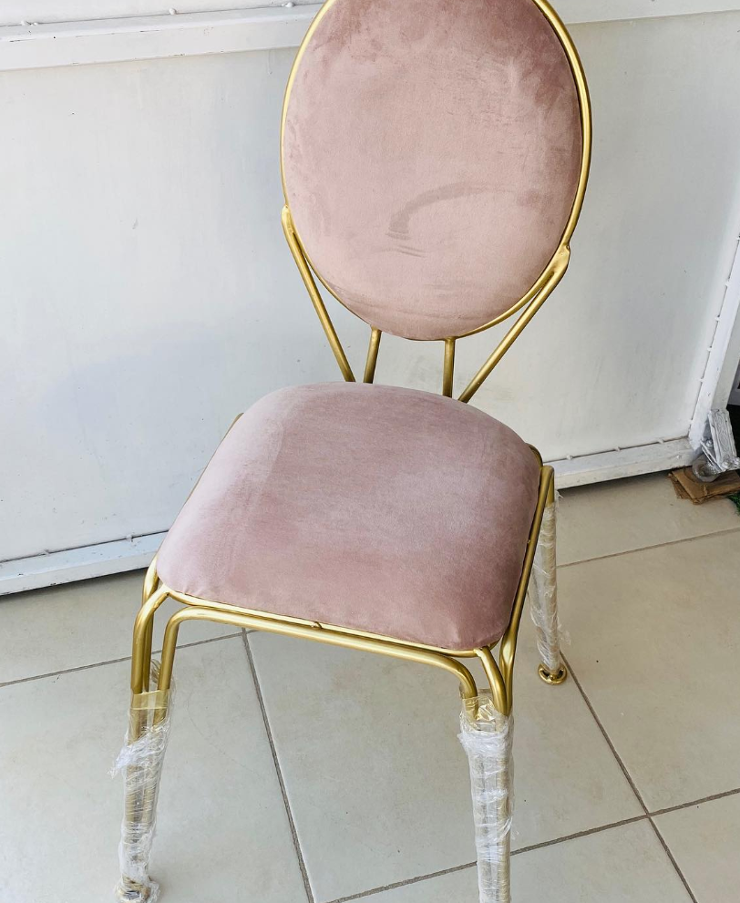 Miniatura: Silla Tubular con Terminado "Antonielli" - Simplicidad y Confort para Eventos Elegantes