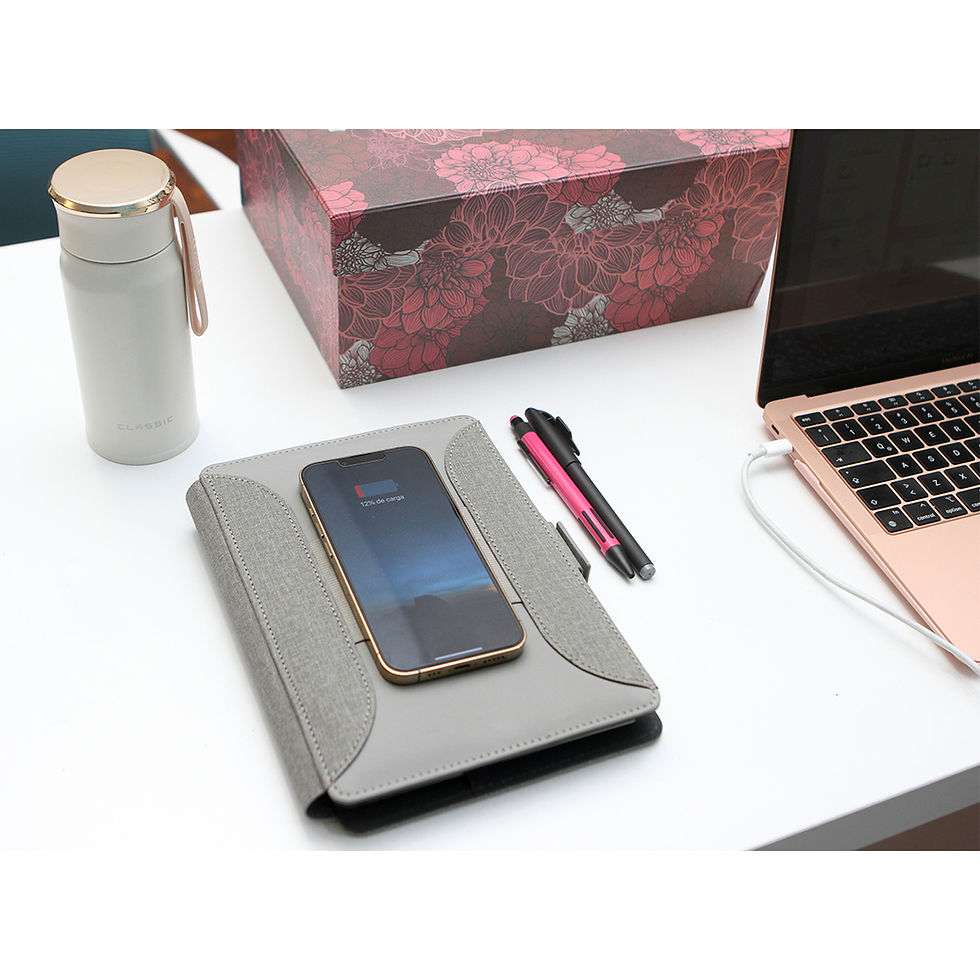 Miniatura: Carpeta con Cargador Inalámbrico y Power Bank "Mor" - Innovación, Organización y Tecnología