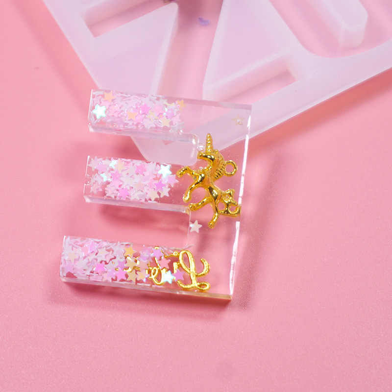 Miniatura: MOLDE DE SILICON PARA LLAVEROS EN FORMA DE ABECEDARIO