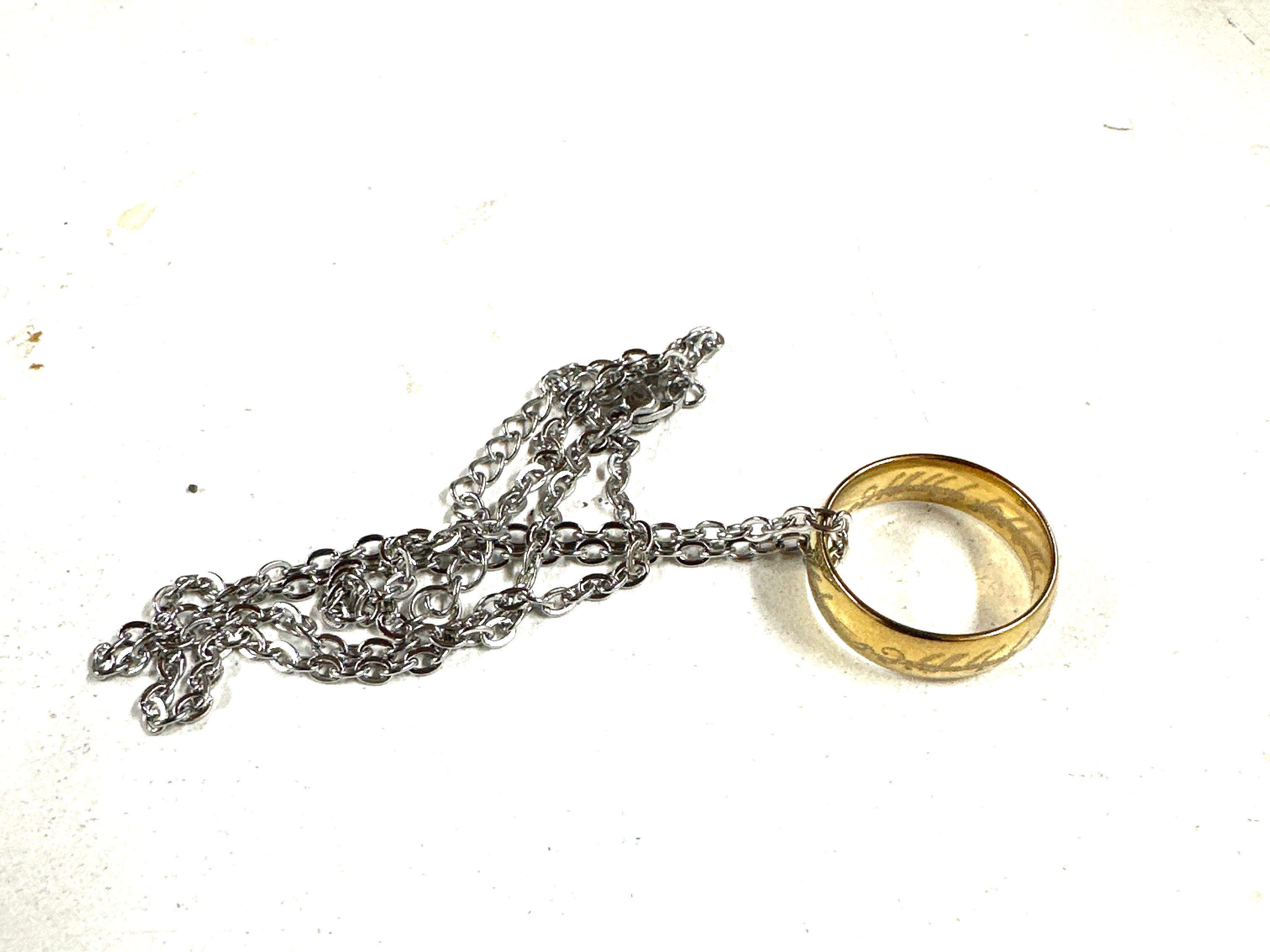 One ring on a chain